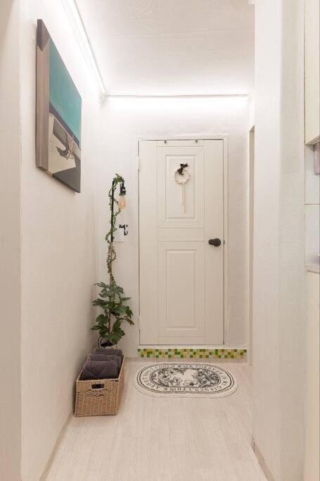 #1 Mapo Hongdae Detached 마포 공항철도 홍대입구역 도보5분 โซล