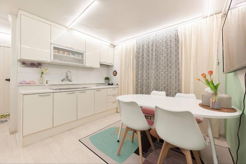 #1 Mapo Hongdae Detached 마포 공항철도 홍대입구역 도보5분 Seoul